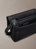 Μαύρο Μικρή Δερμάτινη Τσάντα Χιαστί Με Flap Κλείσιμο  Άνδρας