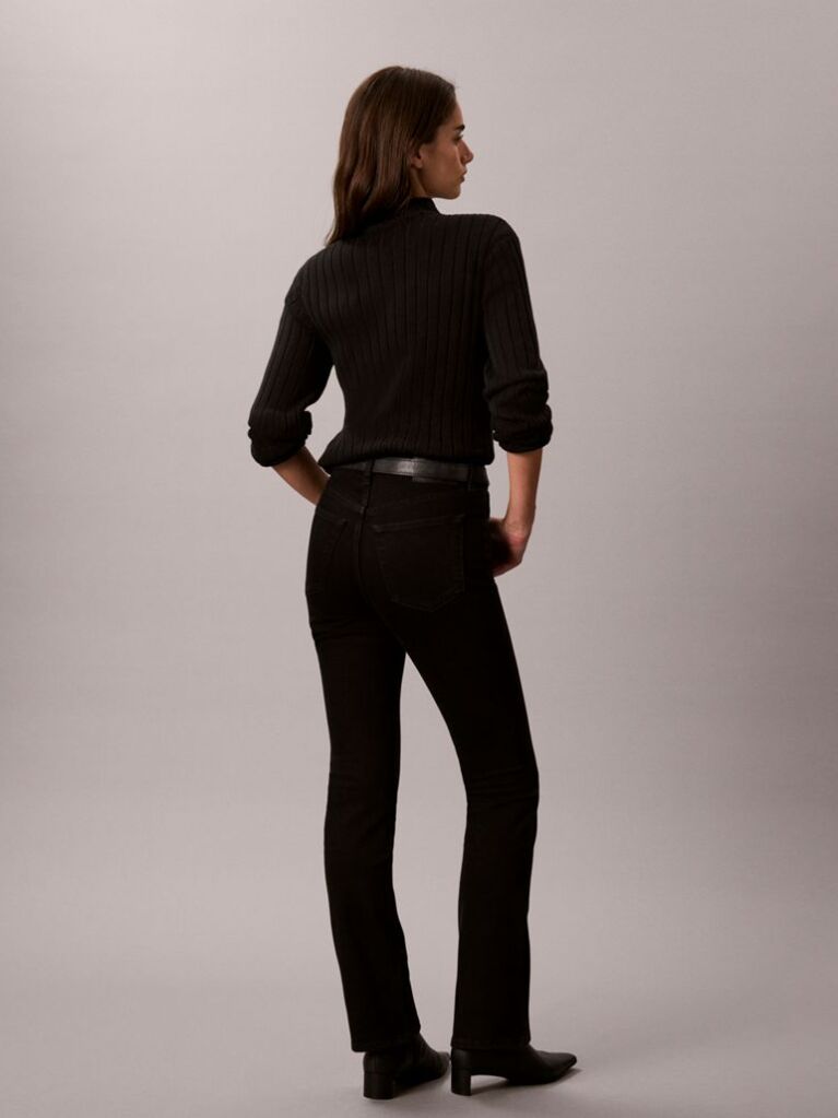 Μαύρο Στενό Τζιν Με Γραμμή Bootcut  Γυναίκα