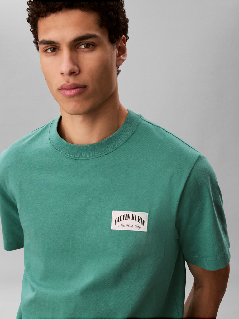 Πράσινο T-shirt Με Varsity Λογότυπο Σε Ετικέτα   Άνδρας