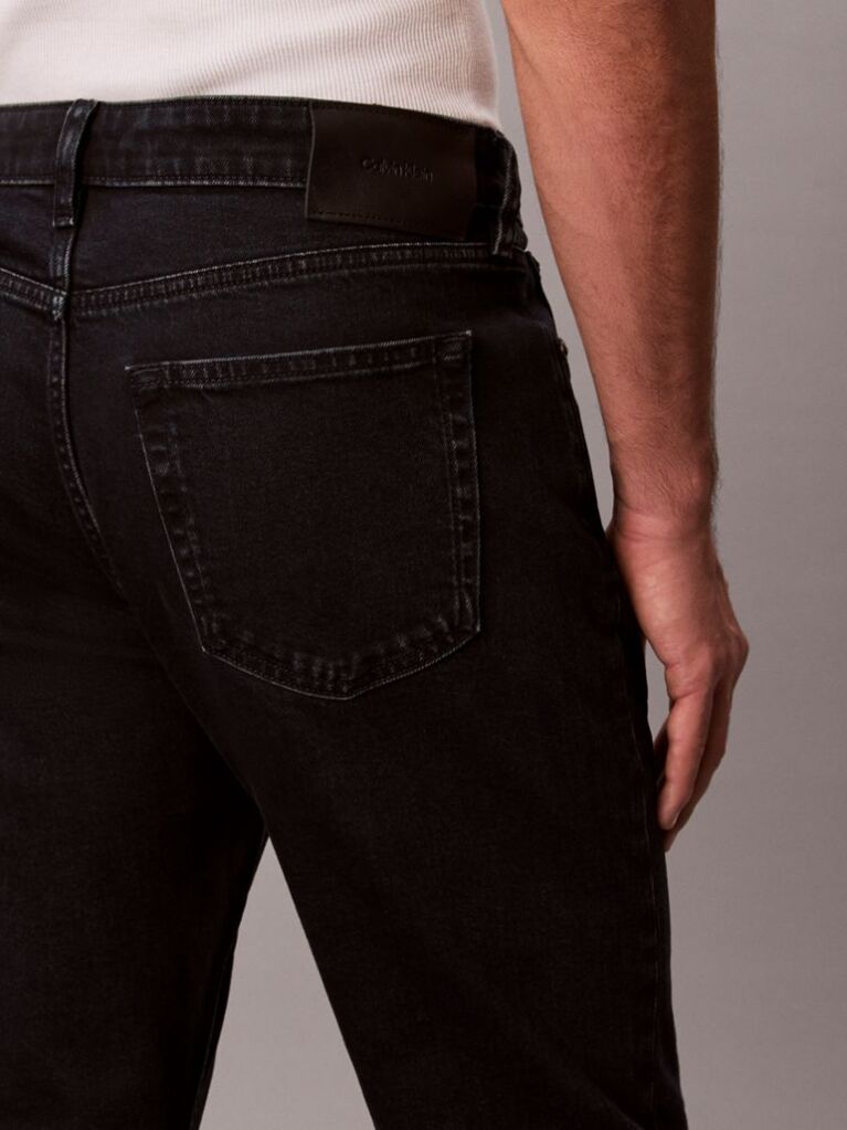 Denim Στενό Τζιν Με Tapered Γραμμή  Άνδρας