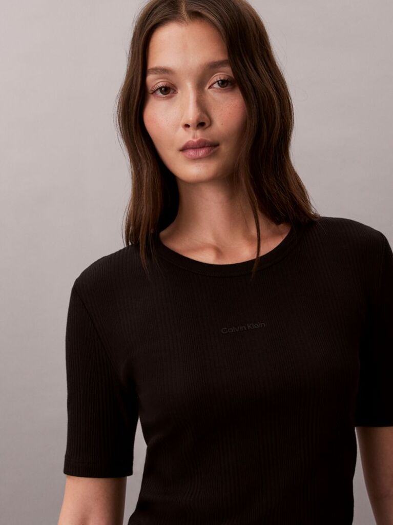 Μαύρο Ριμπ T-Shirt Με Half Μανίκι  Γυναίκα