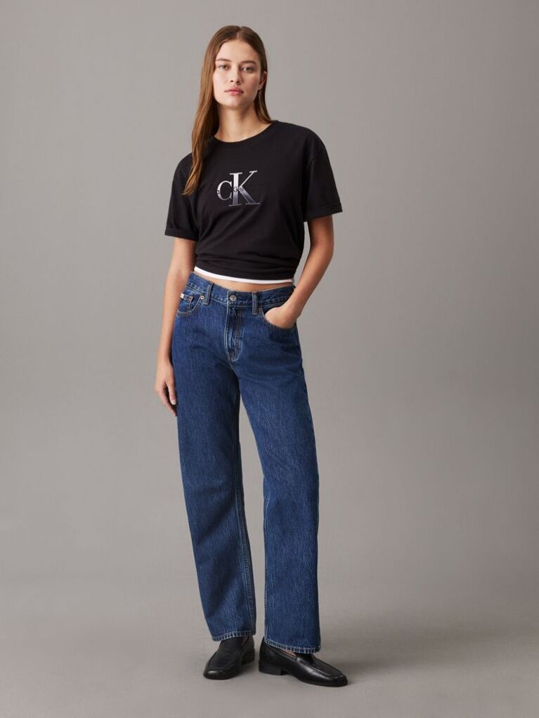 Μαύρο T-shirt Με Λογότυπο Σε Άνετη Γραμμή  Γυναίκα