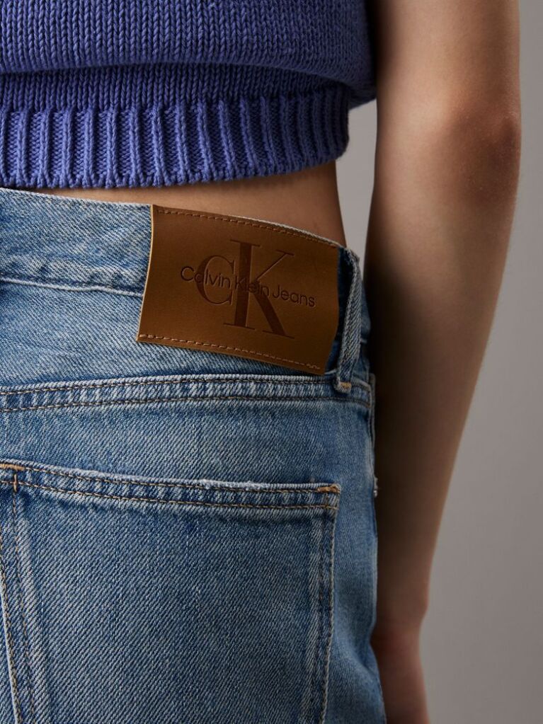 Denim Ψηλόμεσο Τζιν Σε Ίσια Γραμμή  Γυναίκα