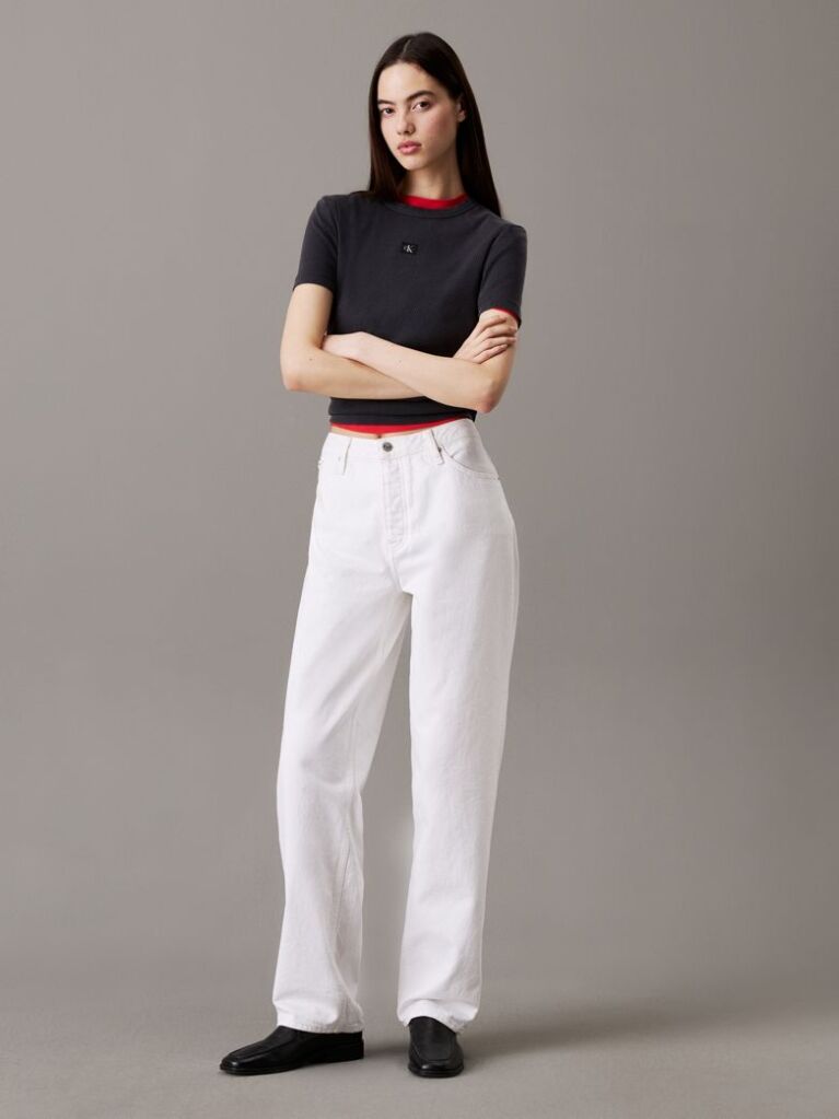 Μαύρο Ριμπ Βαμβακερό T-shirt Σε Slim Γραμμή  Γυναίκα
