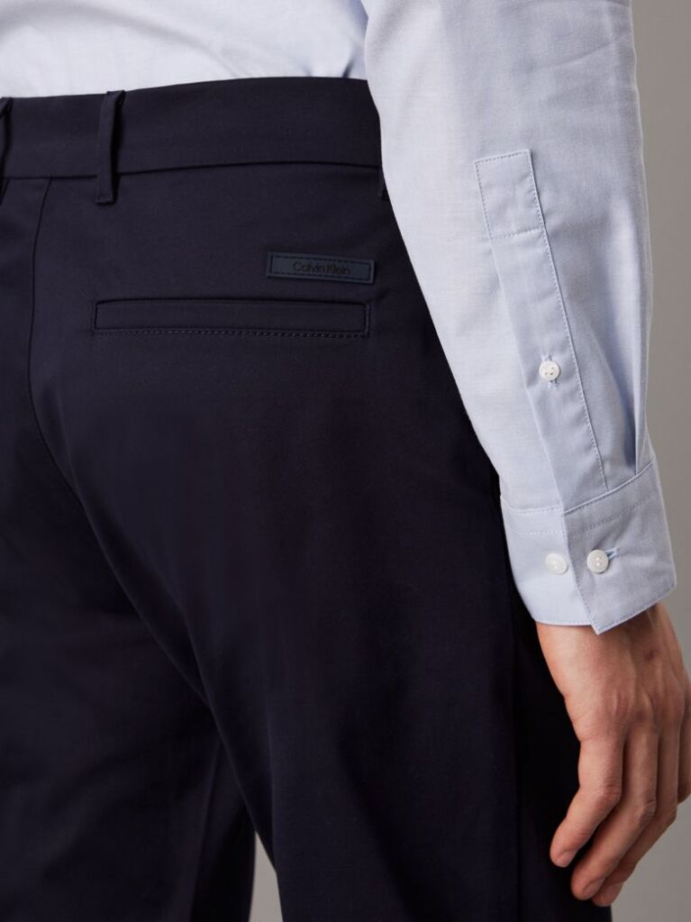 Μπλε Παντελόνι Chino Από Σατέν Σε Στενή Γραμμή  Άνδρας