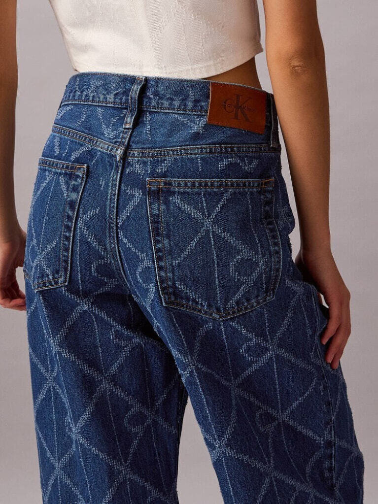 Denim Baggy Χαμηλόμεσο Τζιν Με Μονόγραμμα Παντού  Γυναίκα